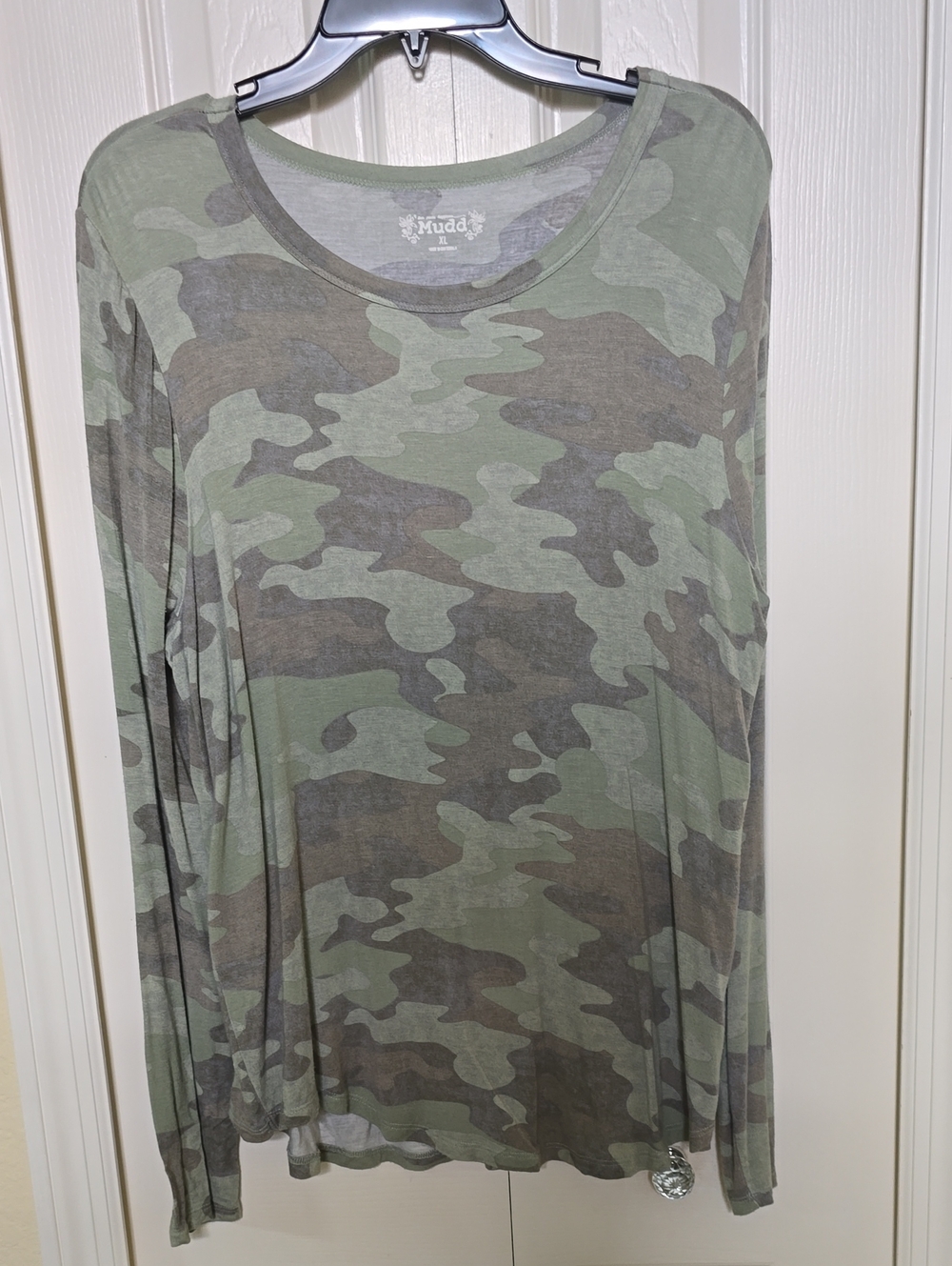 Mudd Olive & Taupe Camo Long Sleeve Top